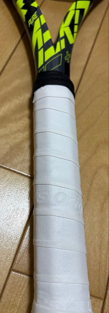 美品　バボラ　Babolat PURE AERO PLUS ピュアアエロ＋ G2
