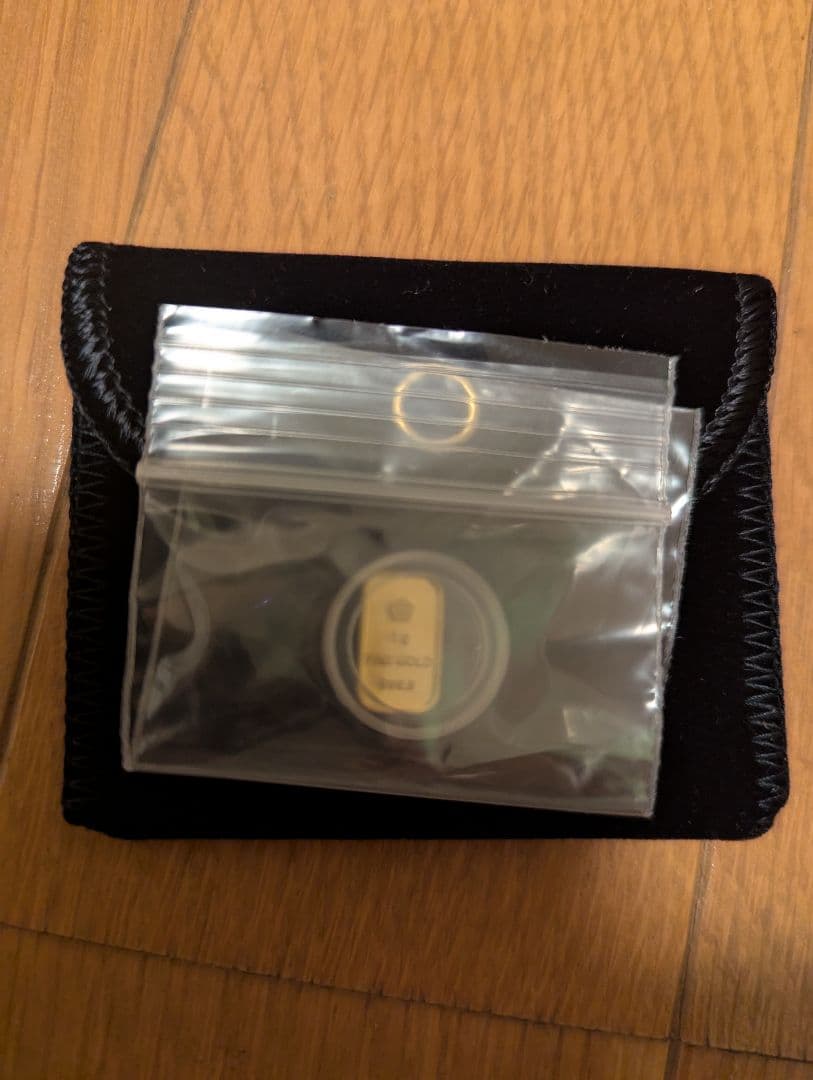 ハローキティ　ゴールドバー　24金　1g