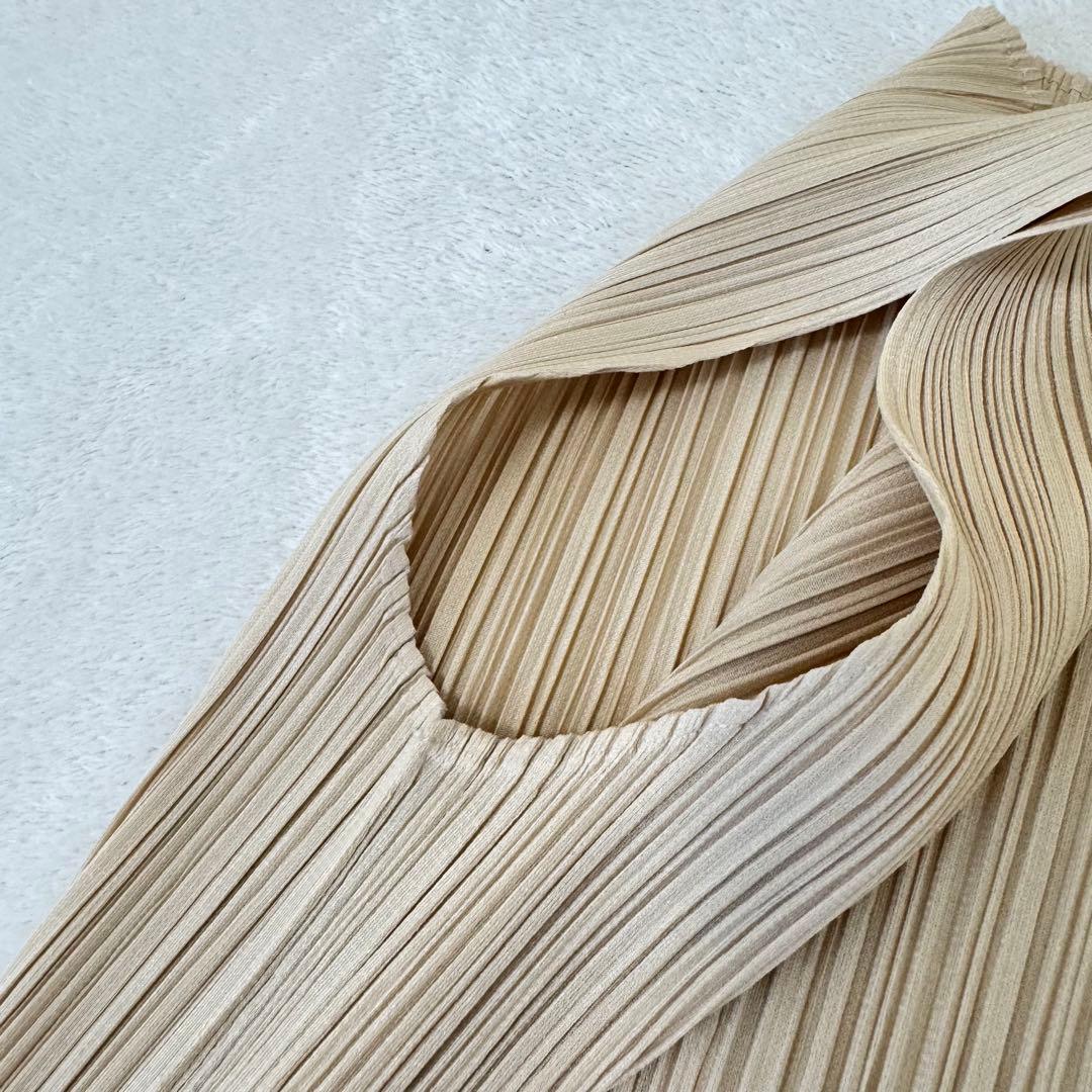 極美品✨PLEATS PLEASE スリット入り　ベージュ　ロングワンピース
