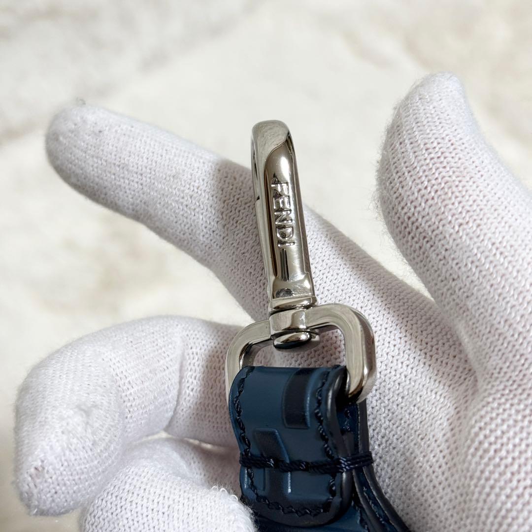 ムース様　【未使用級】FENDI ハンドストラップ　バッグチャーム　ズッカ