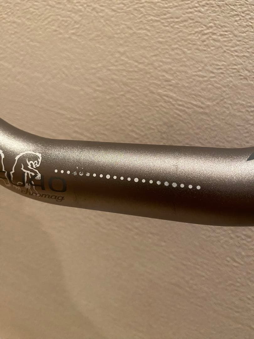 chromag FU40 ライザー ハンドルバー グリップ付き