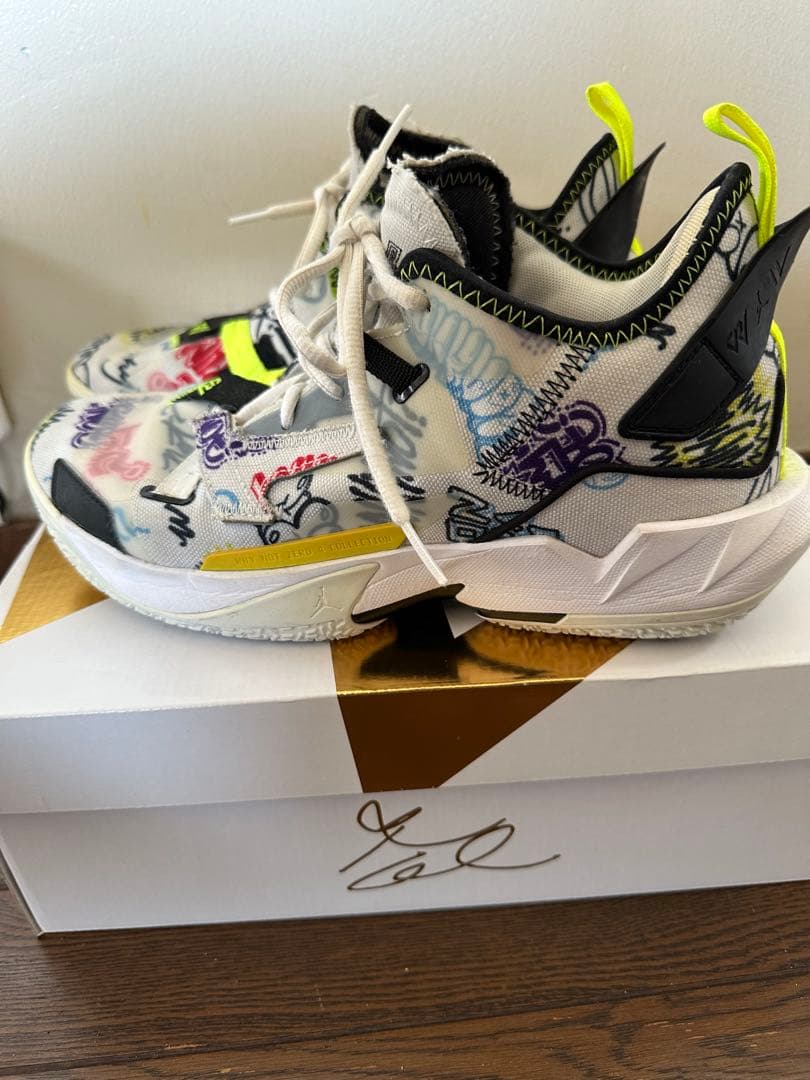 26.5㎝　Jordan Why Not Zer0.4 \"Graffiti\"
