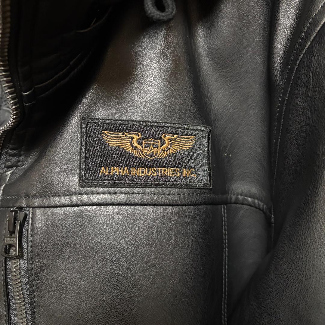 新*錦様 ALPHA INDUSTRIES フード付きフェイクレザージャケット