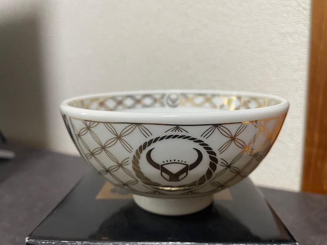 未使用:吉野家DXセット(並盛り丼ぶり・ゴールド丼ぶり×2・湯呑み×2・れんげ)