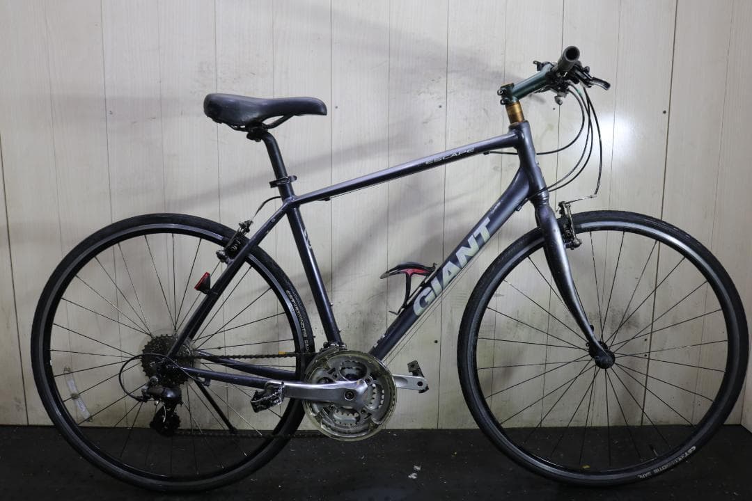 GIANT ESCAPE R3 700C アルミ24速500mm GREYクロス