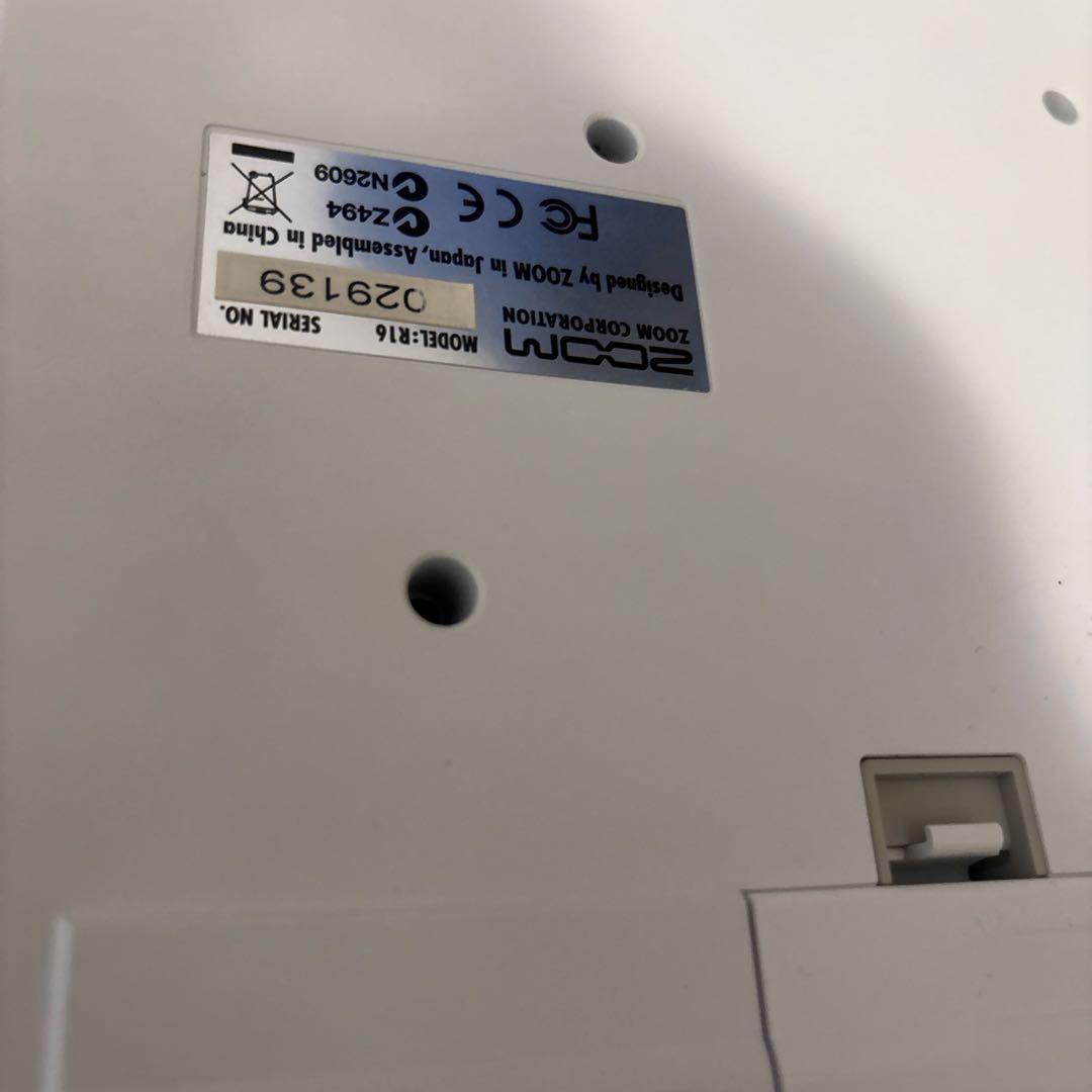 超美品！　ZOOM R16 マルチトラックレコーダー