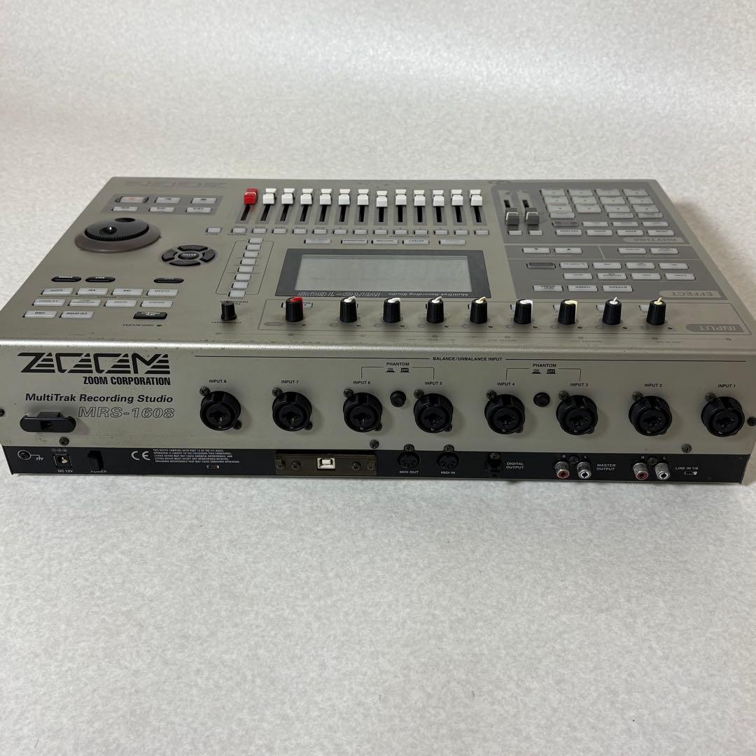 ZOOM MRS-1608 マルチトラックレコーダー