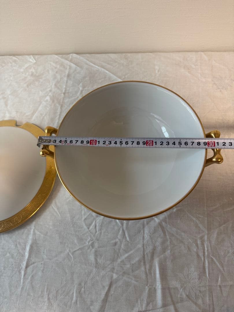 Haviland 蓋付きオーバルベジタブルボウル