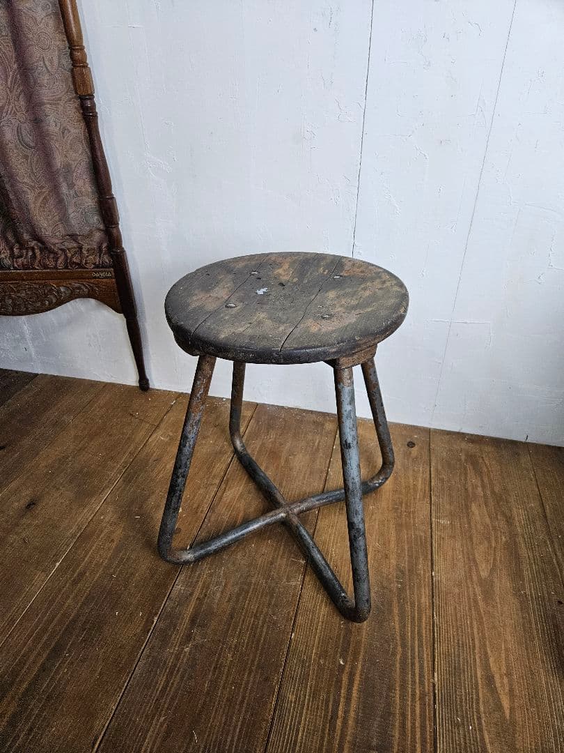 France vintage インダストリアル スツール アイアン 鉄脚 丸椅子
