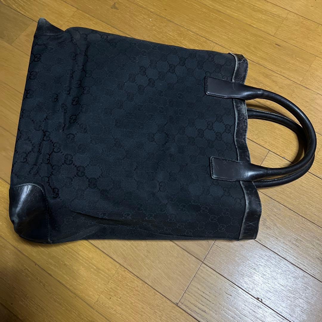 グッチ