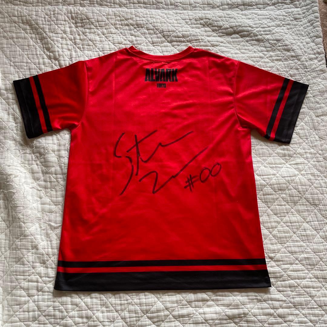 アルバルク東京ファンクラブ特典Tシャツ サイン入り
