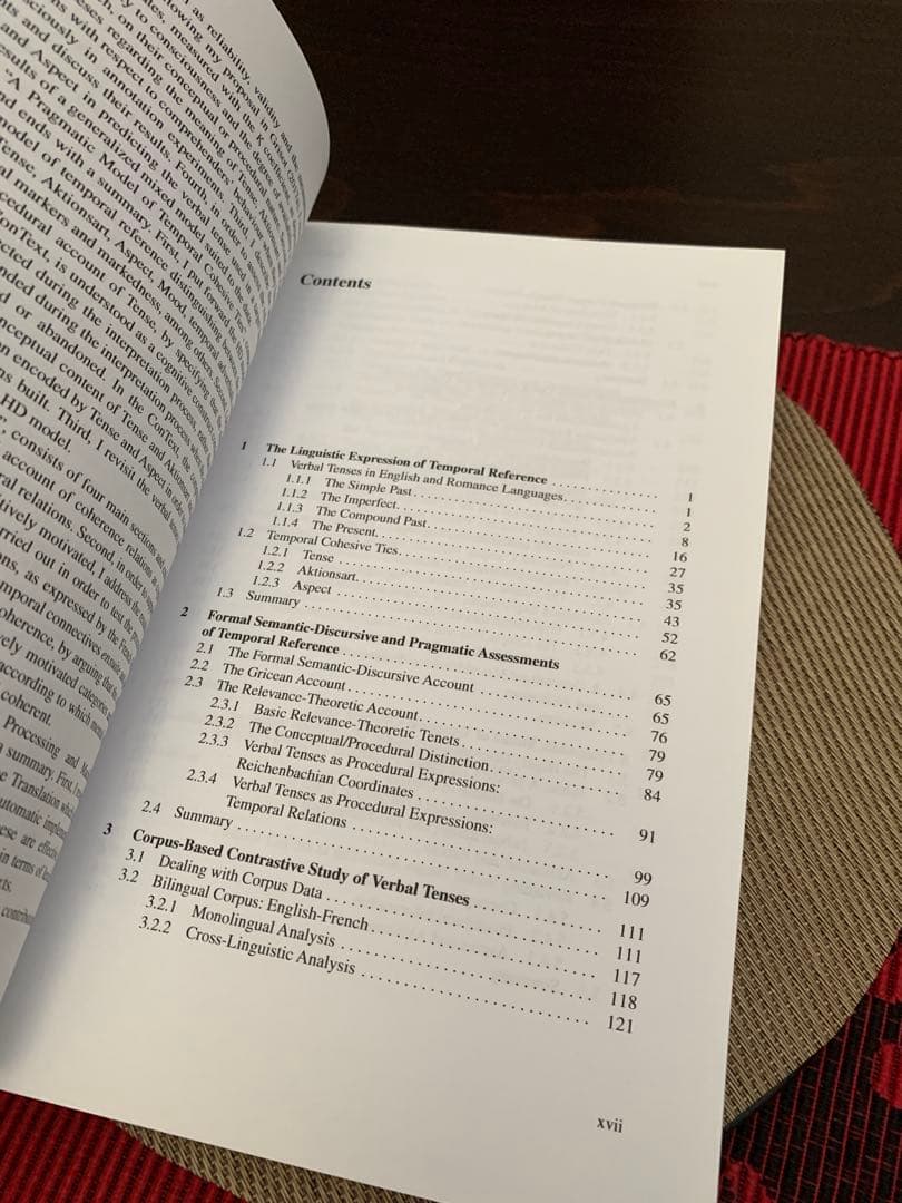 洋書 Cohesion, Coherence and Temporal Referen