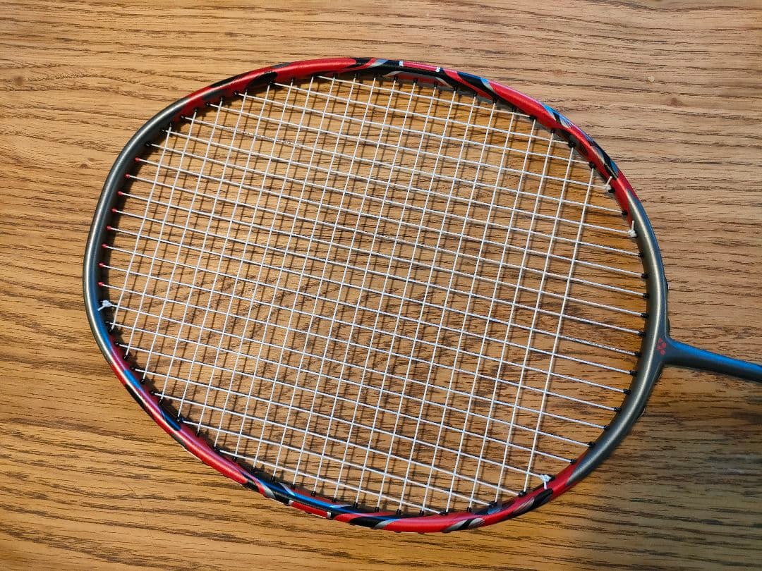 【美品】Yonex アークセイバー11 Pro バドミントンラケット