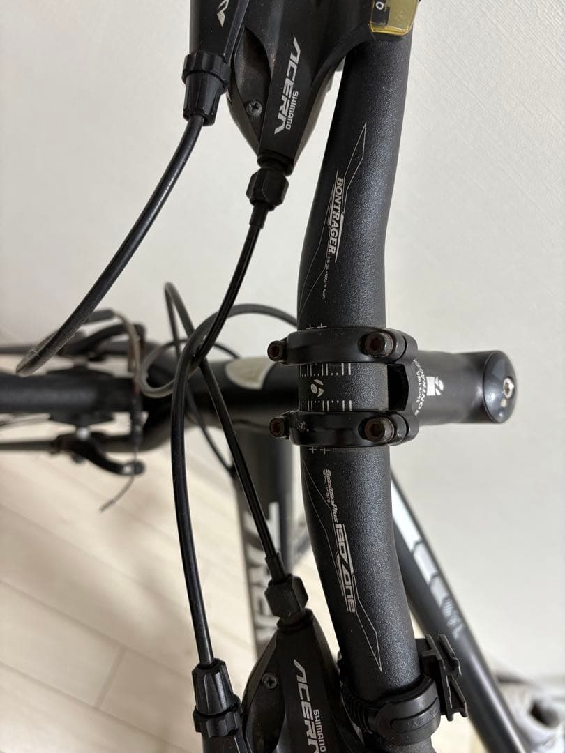 クロスバイク　TREK FX 7.4 トレック　FX 7.4
