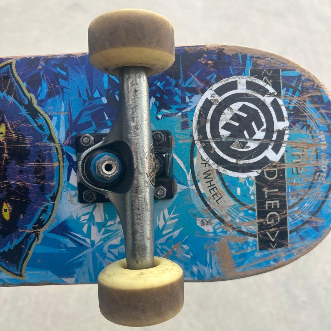 スケートボード コンプリート TUFLEG デッキ Thunder トラック