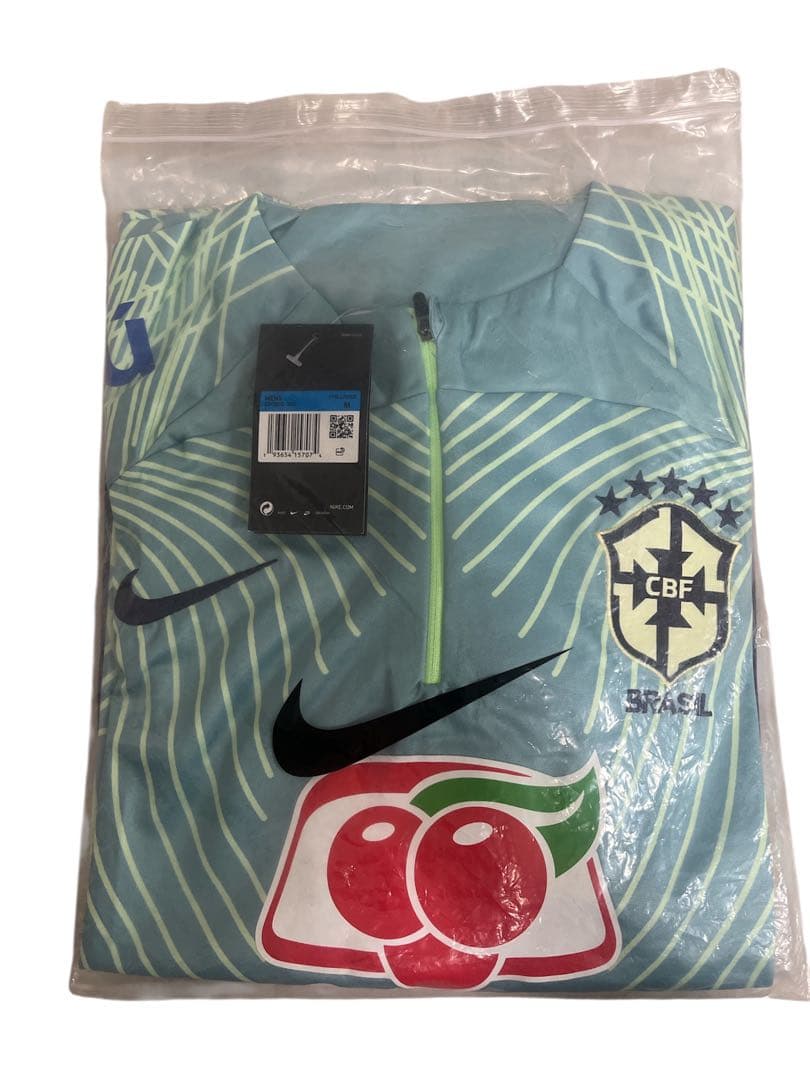 ブラジル代表　トレーニングウェア　上下セット　Lサイズ　ナイキ　新品未使用品