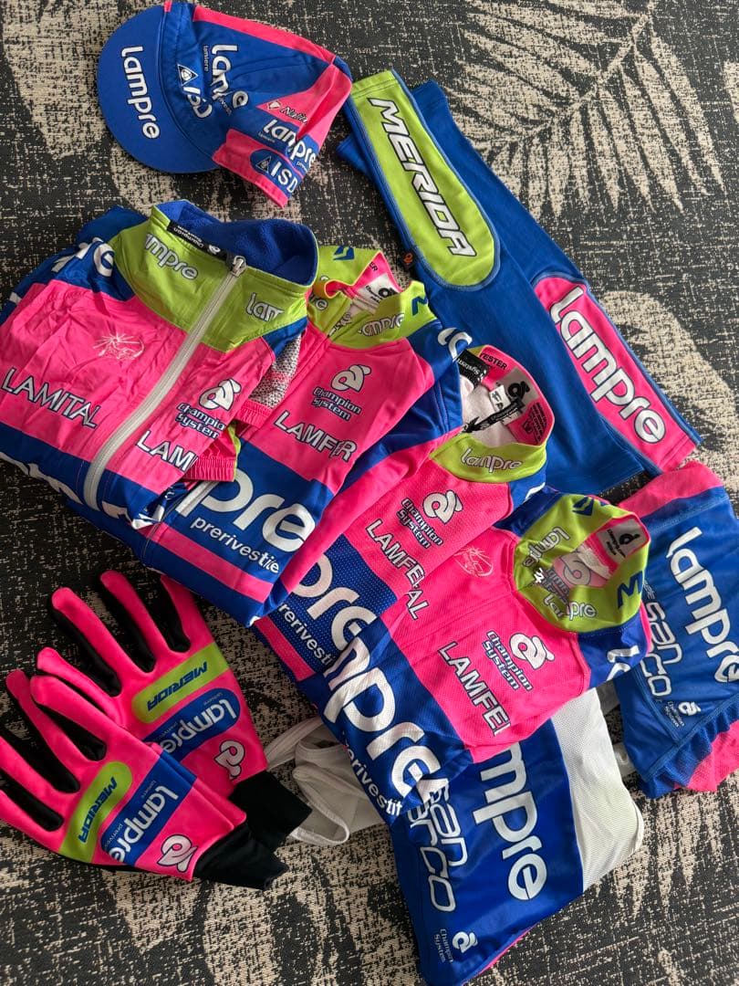 【レア】希少選手チーム供給品 Lampre MERIDA 9点セット