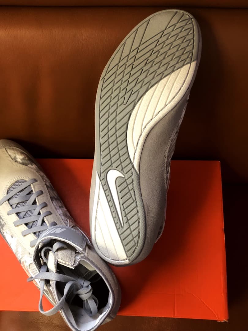 新品2026年アメリカ限定ボクシングレスリングNIKEスピードスイープ★31cm