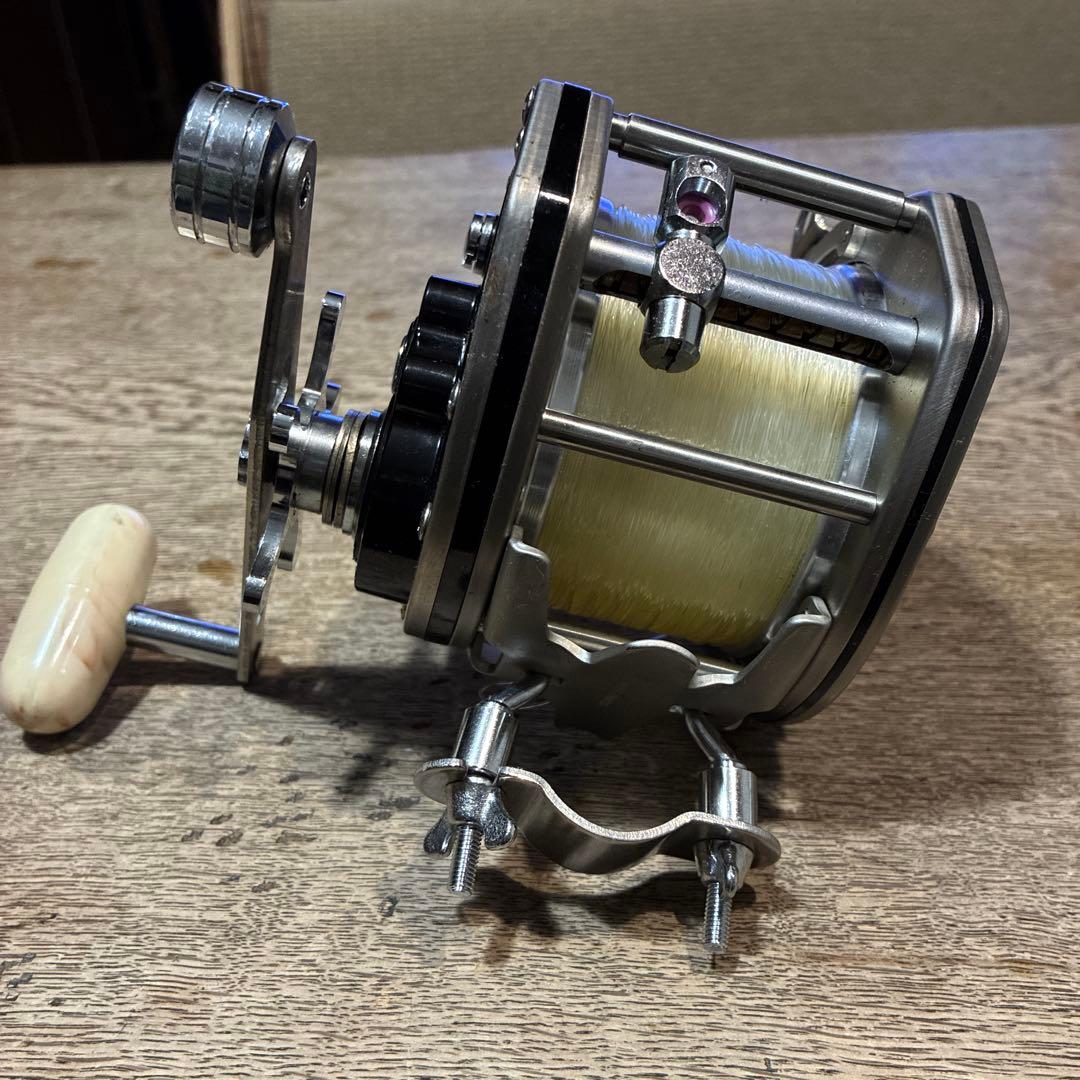 Daiwa 4000D 両軸リール