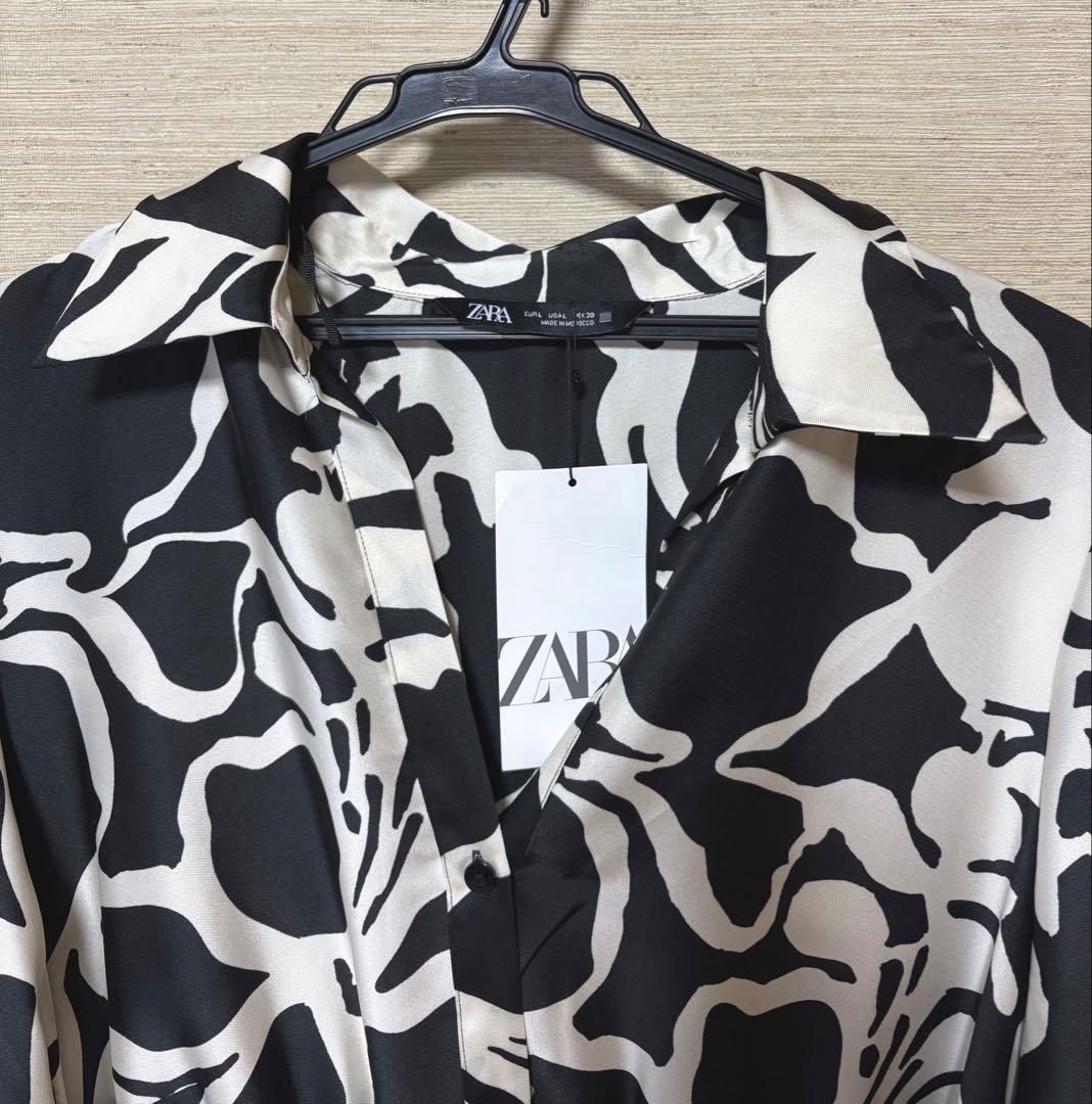 新品未使用☆ZARA ロングシャツワンピース 大きめ花柄 モノトーン