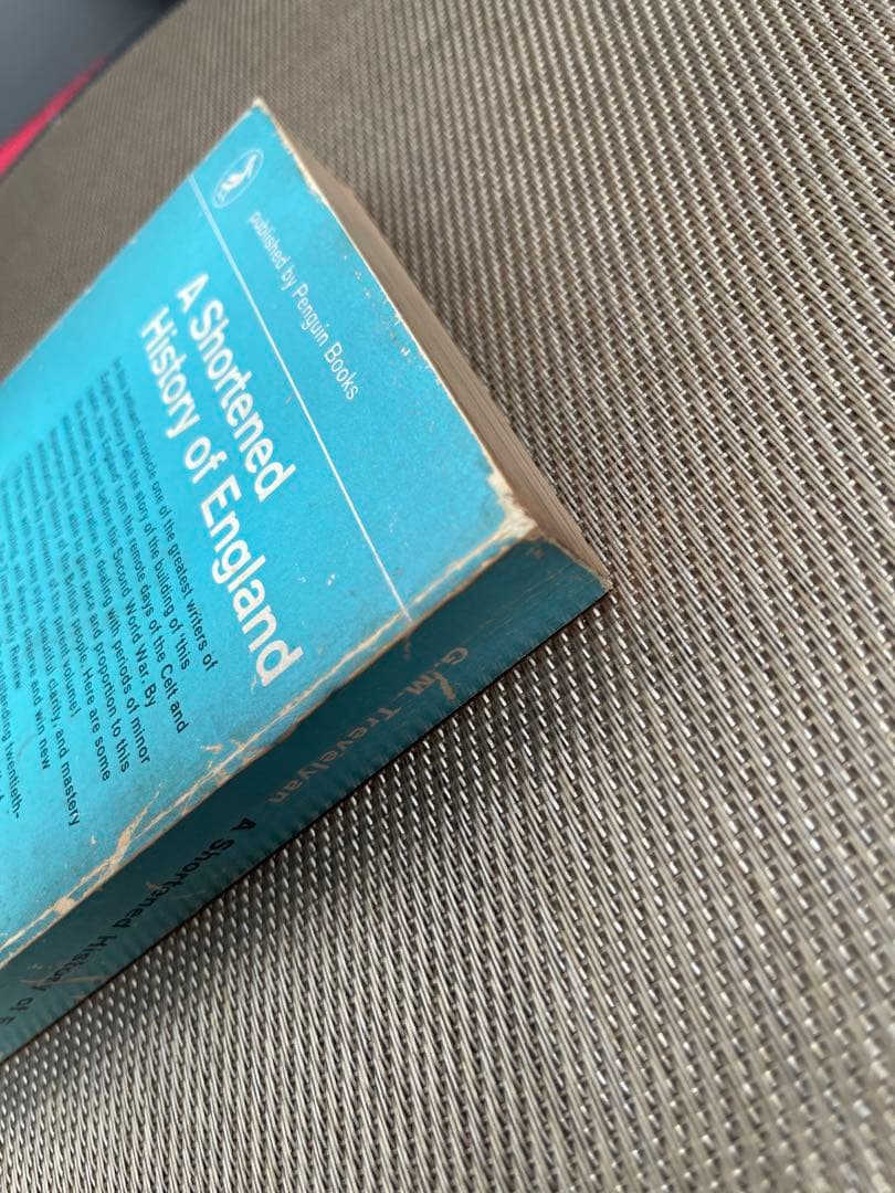 洋書 A Shortened History of England