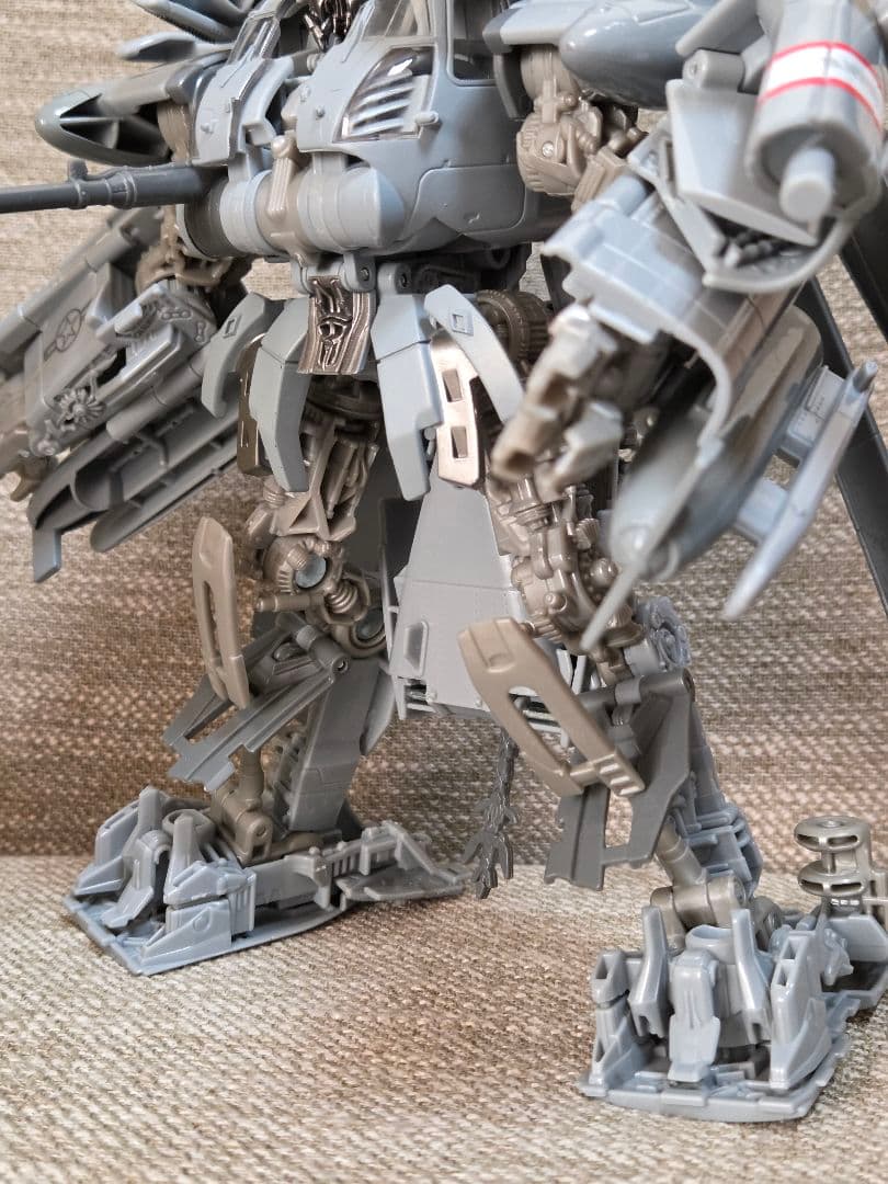 【開封品】 SS-08 ブラックアウト トランスフォーマー スタジオシリーズ