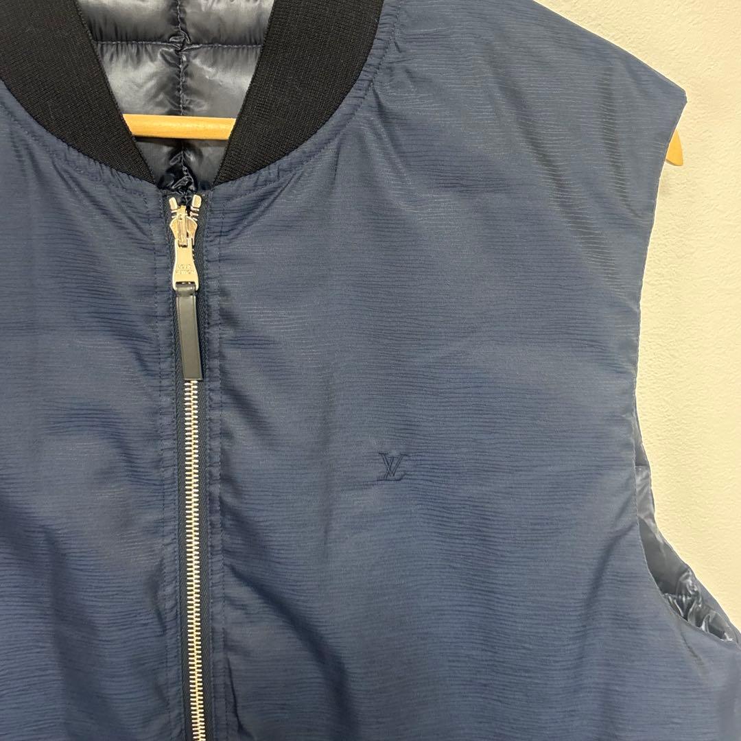 【極美品】LOUIS VUITTIONリバーシブルダウン　ベストsize52軽量