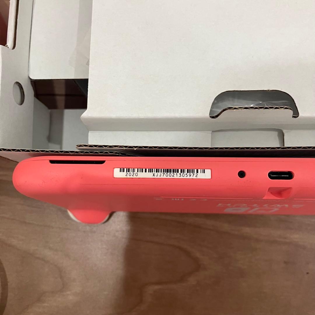Nintendo Switch Lite コーラルピンク　箱付き
