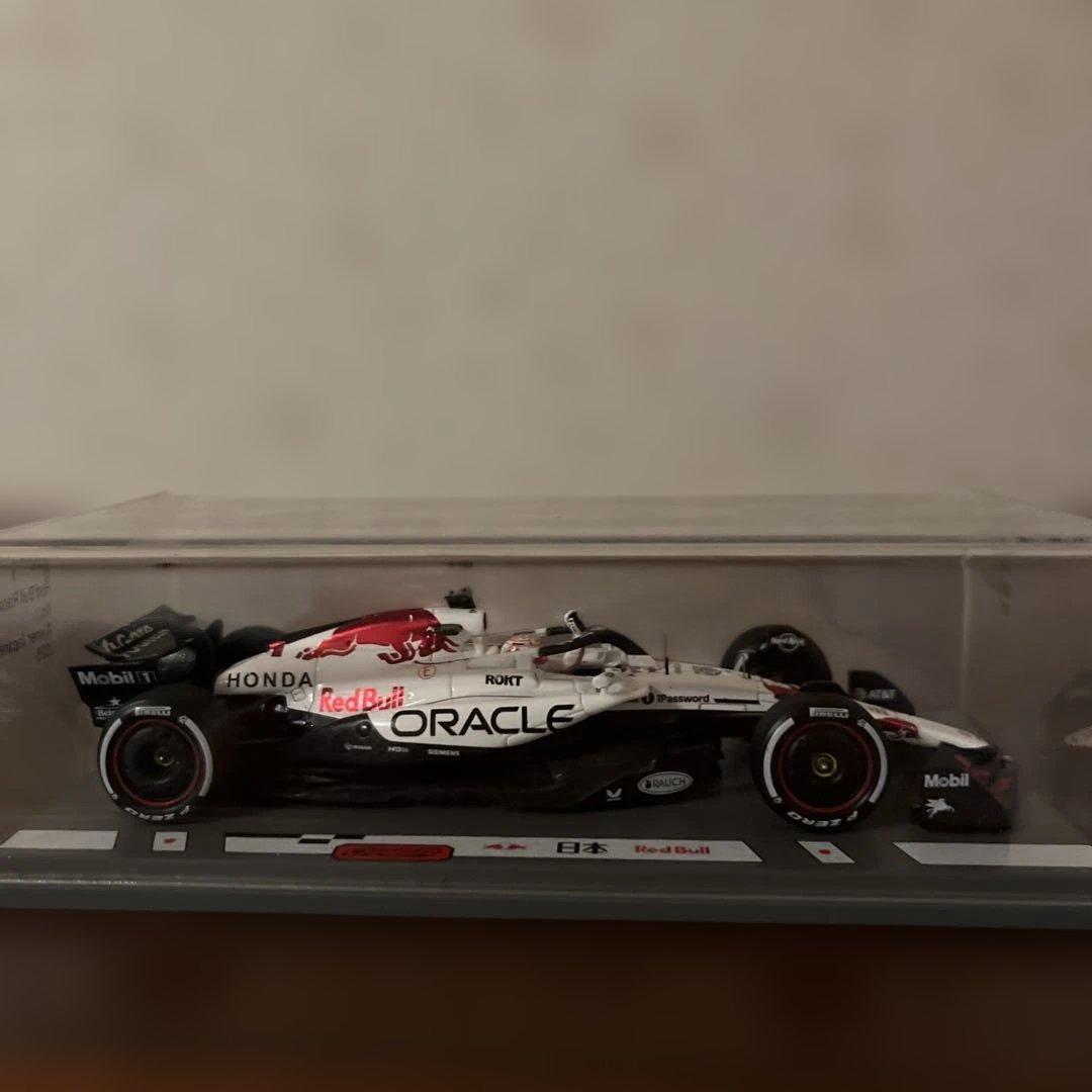 Red Bull Racing RB21 ミニカー　鈴鹿GP 2025