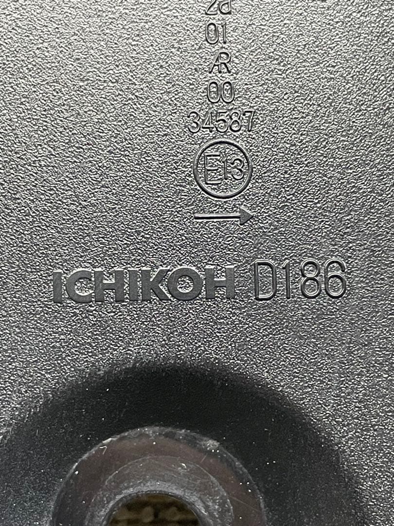 N-BOX カスタム JF3JF4 右テールライト ICHIKOH D186