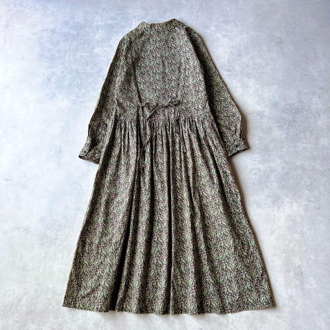 美品☆みなとのてんらんかい　ロングワンピース　リバティ　タナローン　花柄　M