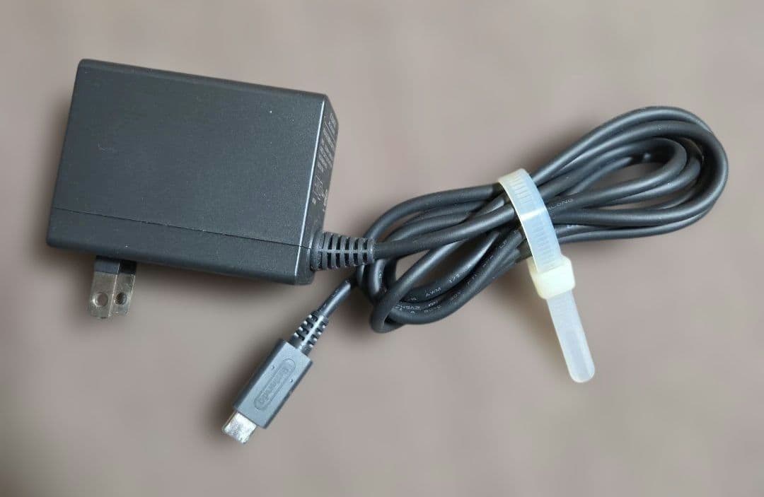 【美品】Nintendo Switch 本体 付属品 ニンテンドースイッチ