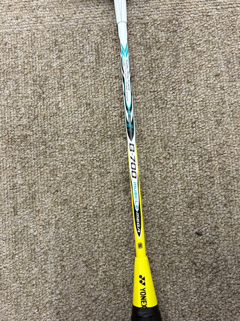 【極美品】ヨネックス YONEX MUSCLEMEGA B-700 ラケット