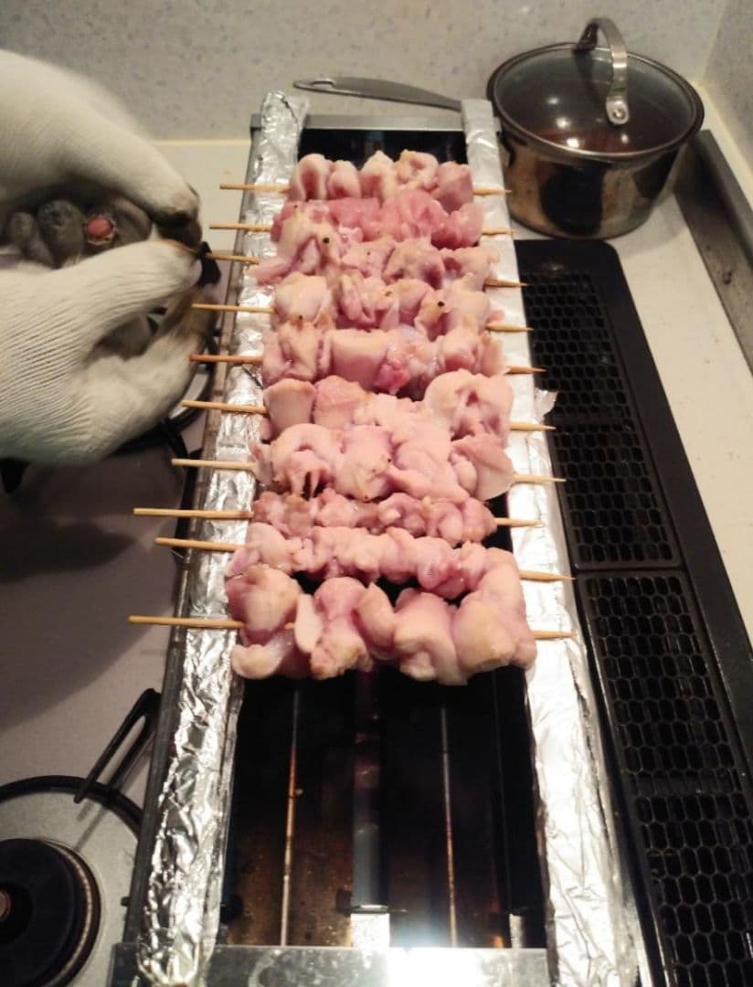 ３日以内に発送します ★ 未使用品 ♪ １５９９９円 ♪ やきとり焼き器 祭Y3