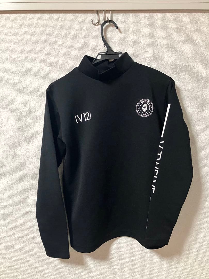 1月中　限定値下げ[V12] ハイネック黒シャツ　v122310mk08