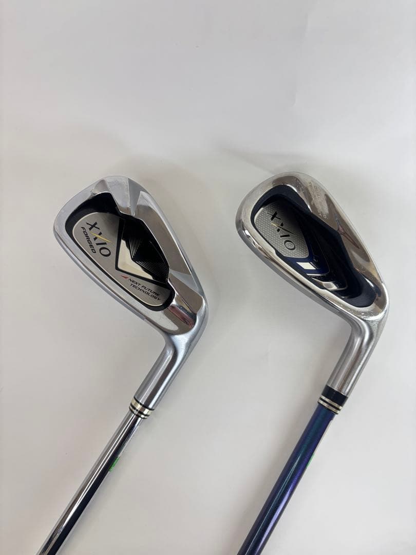 ゼクシオ アイアン 7番 2本セット （スチール、カーボン）