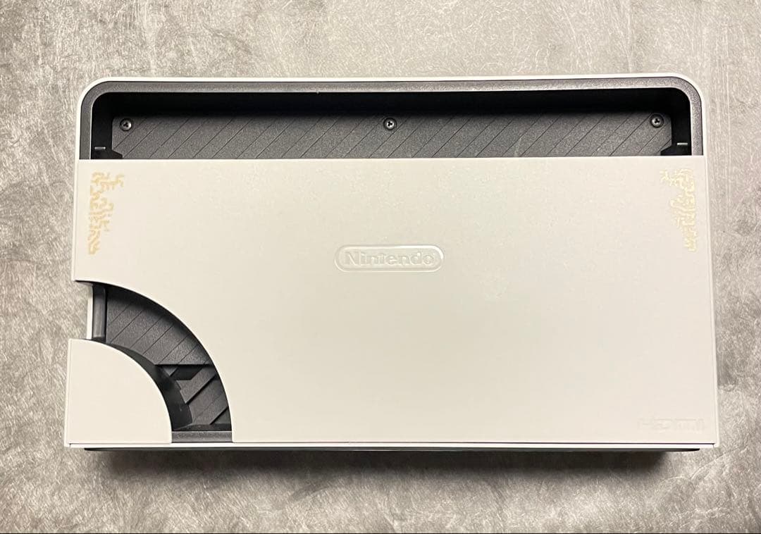 Switch (有機EL) & Joy-con & HORI製ハードケース