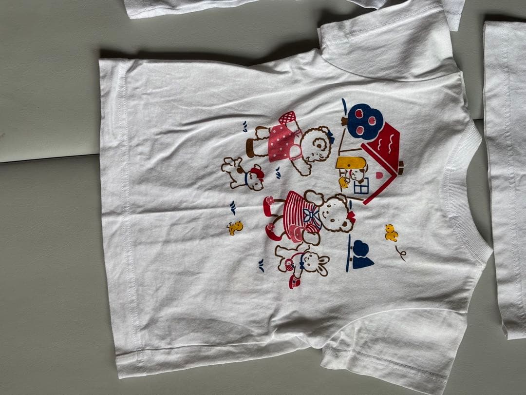 4枚セット　familiar Tシャツ　半袖　おはなしTシャツ