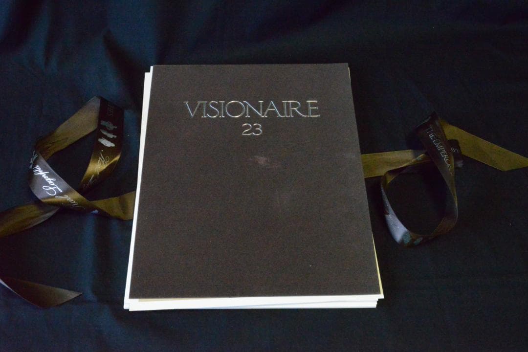 Visionaire #23: Emp' Sdnr30 カール・ラガーフェルド