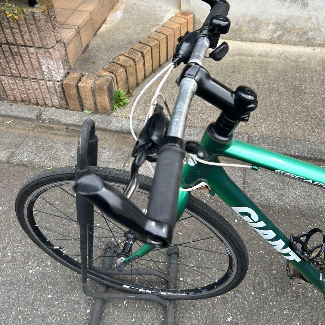 引き取り希望　GIANT クロスバイク アルミフレーム エルケープ700C