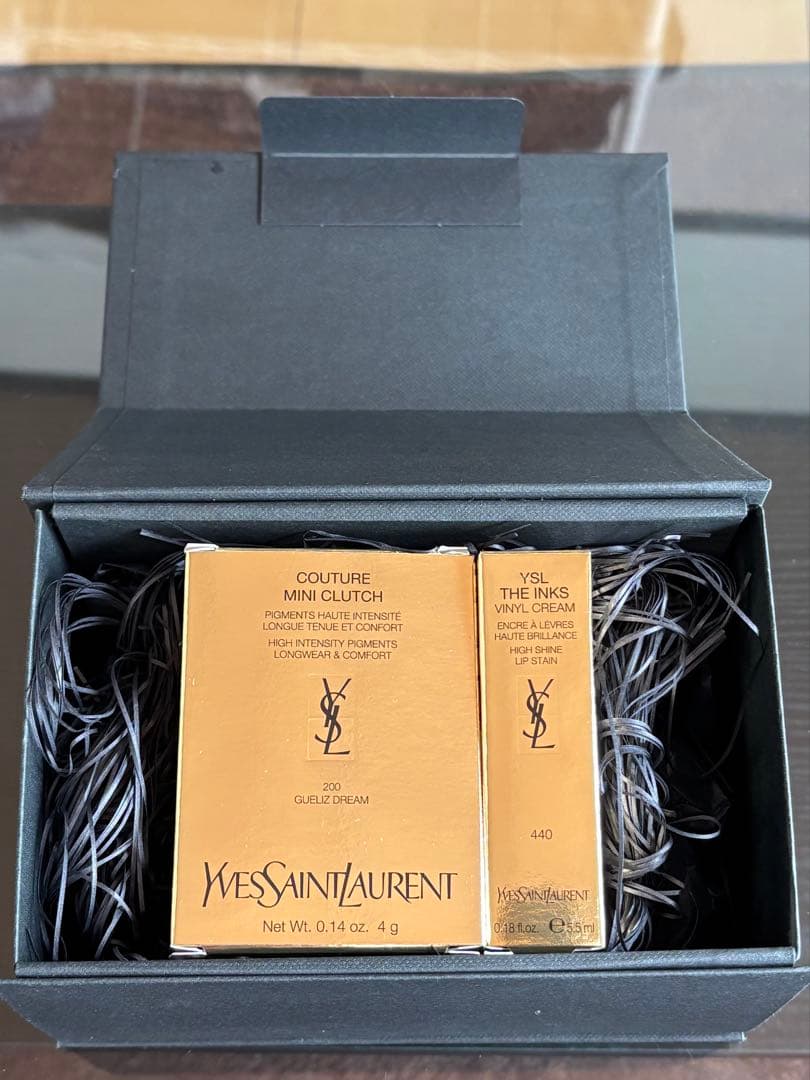 YSL クチュールミニ クラッチ200・ザインクス ヴィニルクリーム440