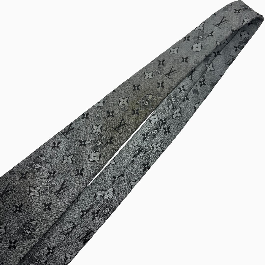 カズ様LOUIS VUITTON シルクネクタイ モノグラム フラワー柄 グレー