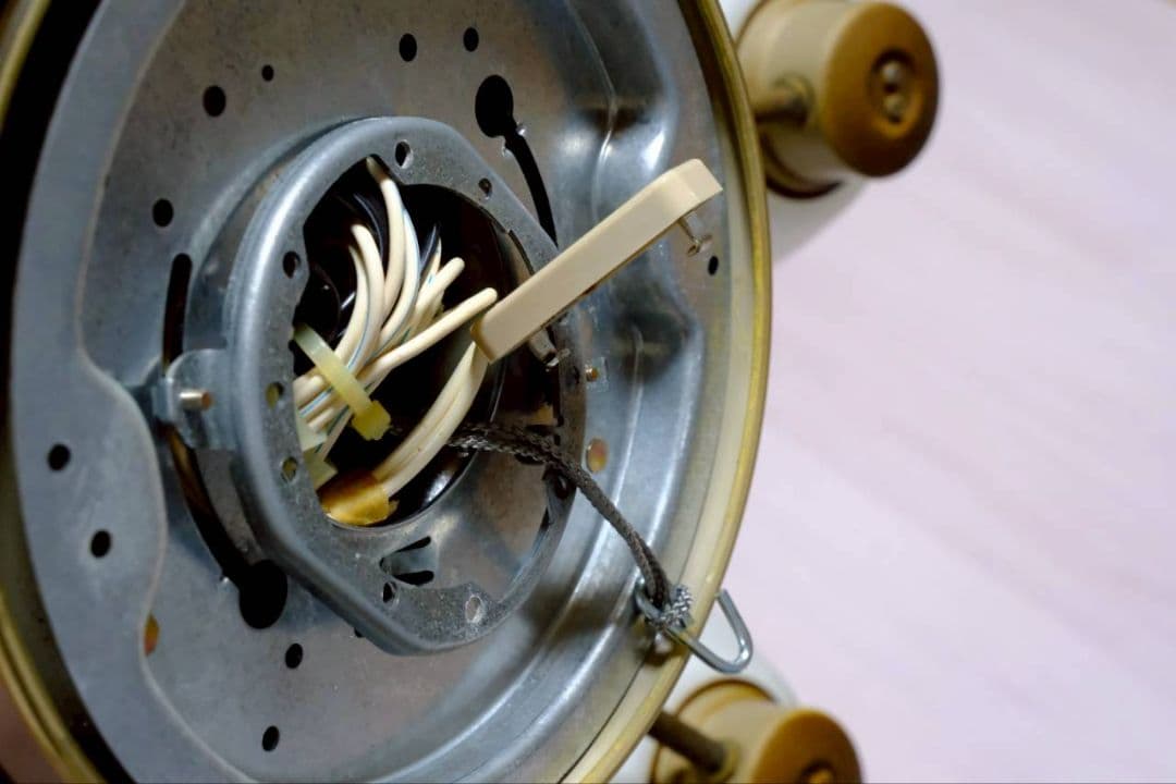 フロストガラス 8灯シャンデリア（引っ掛けタイプ）