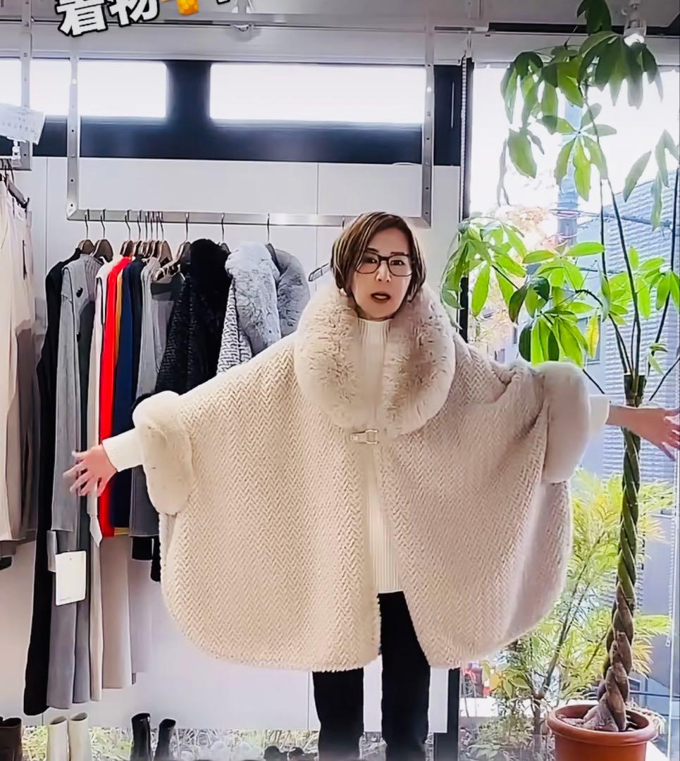 新品未使用タグ付きベージュ ポンチョコート