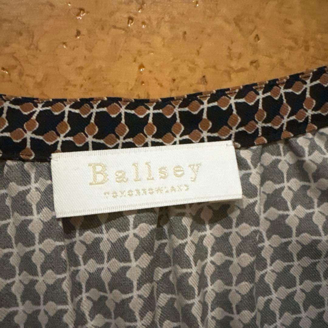 未使用3.5万Ballseyボールジィ★アイビープリントギャザーネックワンピース