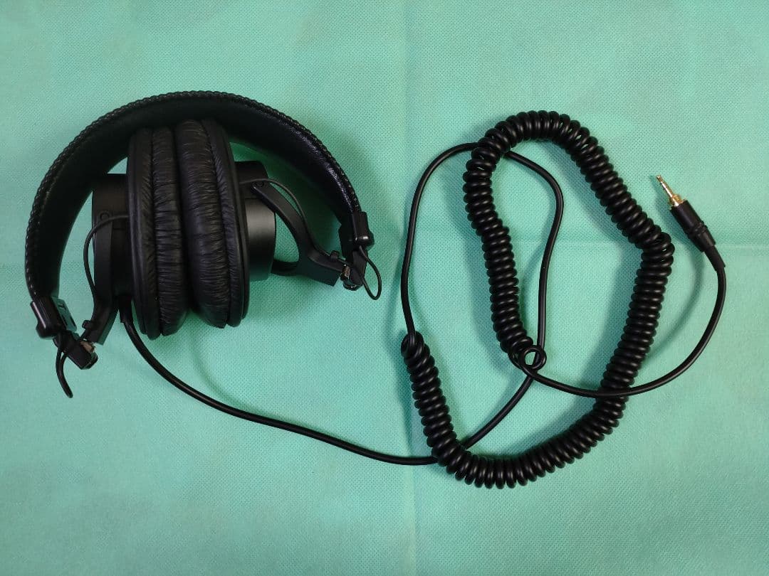 S*i様 SONY プロ仕様ヘッドホン MDR-7506 中古品
