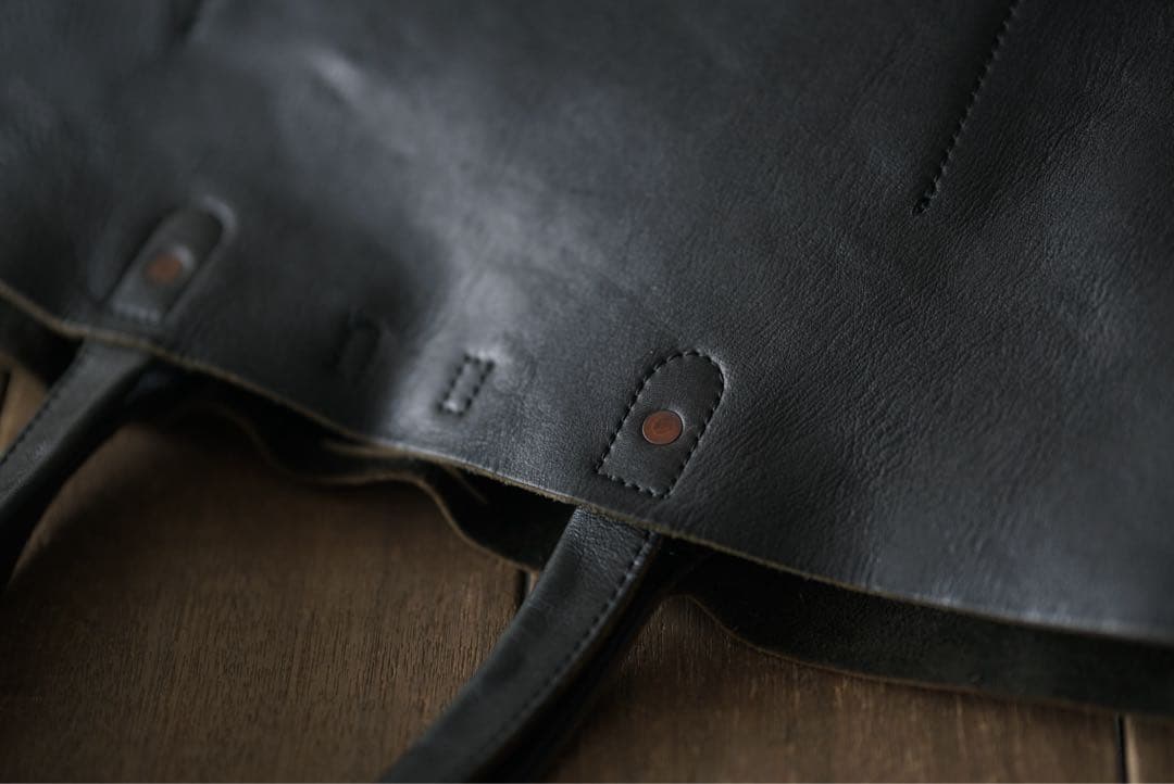 SLOW for Beams 栃木レザー トートバッグ 黒