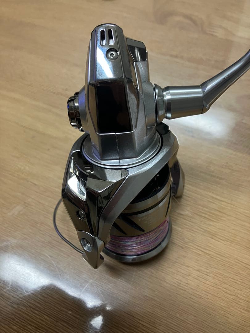 美品　SHIMANO STRADIC 4000MHG ゴメクサスハンドルノブ
