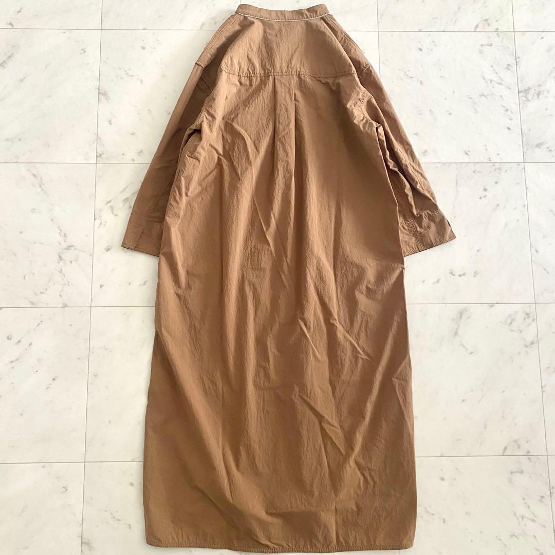 美品 モラビト ボールチェーン装飾マキシ丈シャツワンピース 牛革ロゴワッペン