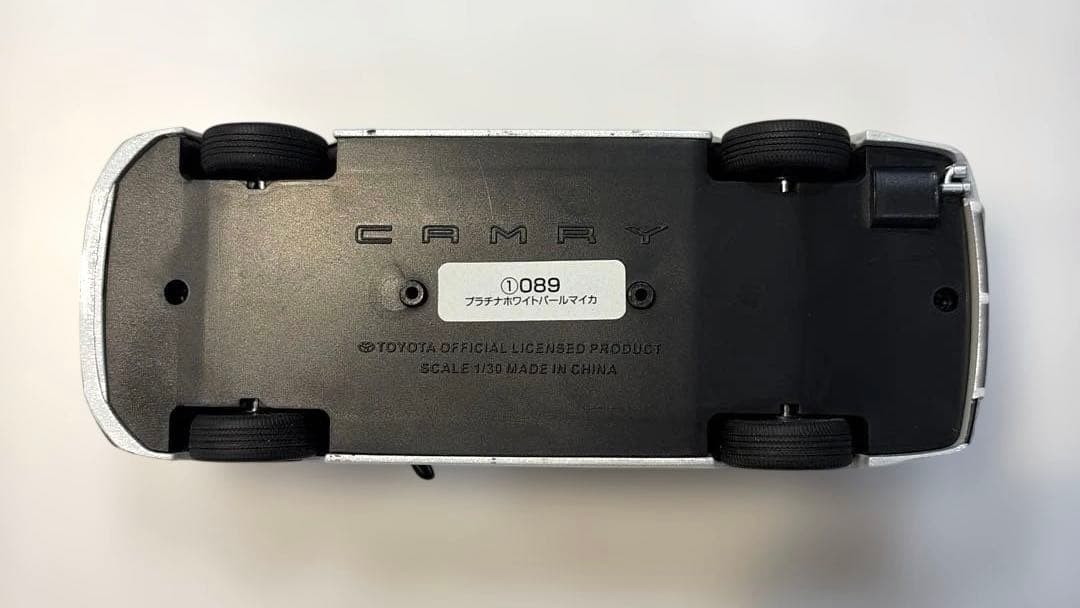 【非売品】トヨタ カムリ プラチナホワイトパール(089)カラーサンプル